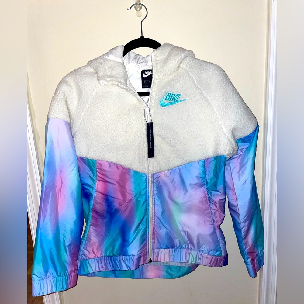 Nike Girls XL Jacket New With Tags